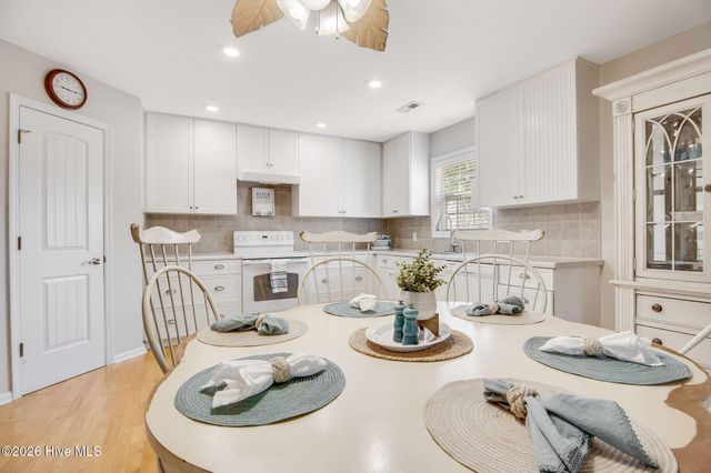 506 Compass Court, Sneads Ferry, NC 28460