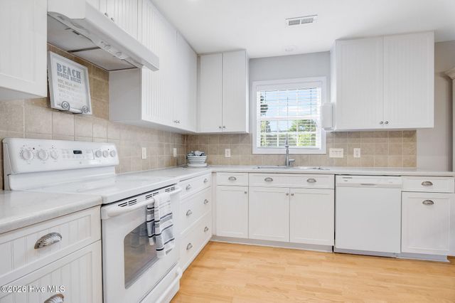 506 Compass Court, Sneads Ferry, NC 28460