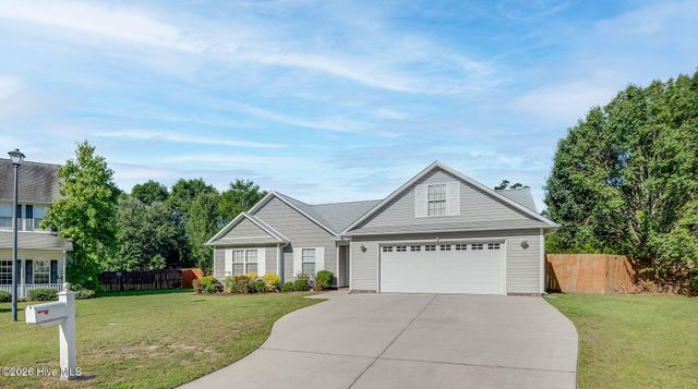 506 Compass Court, Sneads Ferry, NC 28460