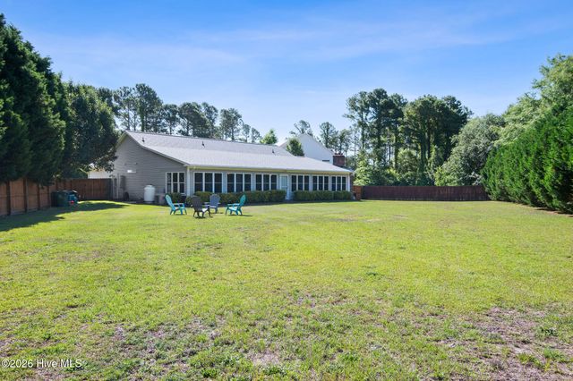 506 Compass Court, Sneads Ferry, NC 28460