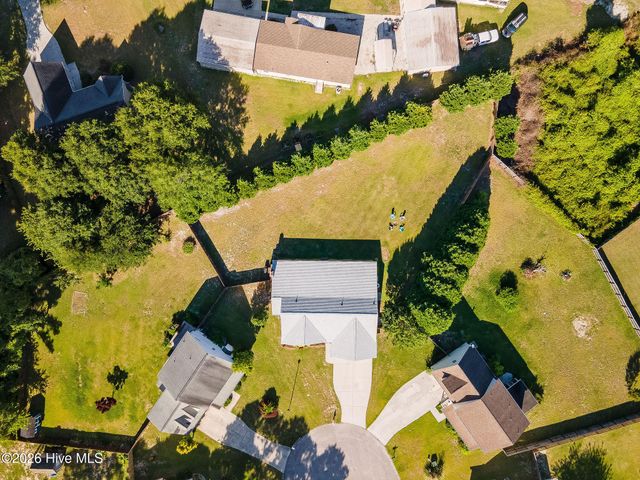 506 Compass Court, Sneads Ferry, NC 28460