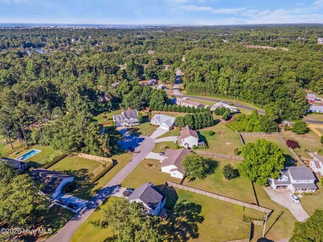 506 Compass Court, Sneads Ferry, NC 28460