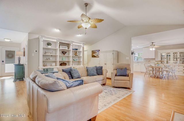 506 Compass Court, Sneads Ferry, NC 28460