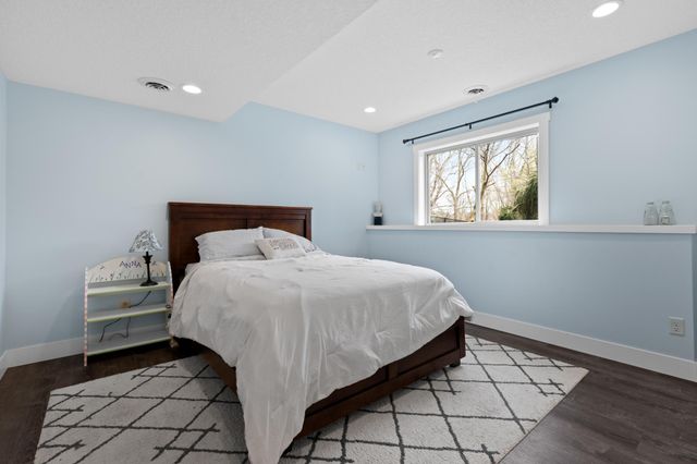 1892 Shannon Oaks Boulevard NE, Rochester, MN 55906