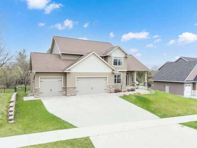 1892 Shannon Oaks Boulevard NE, Rochester, MN 55906