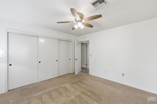 7313 Calle Los Manzanos, Bakersfield, CA 93309