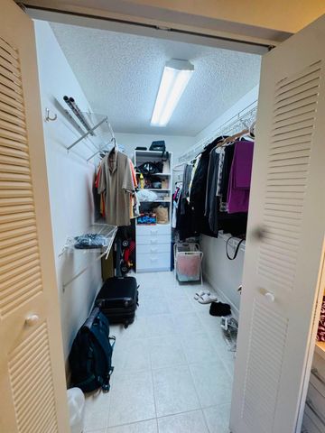 4735 Lucerne Lakes Boulevard 410, Lake Worth, FL 33467