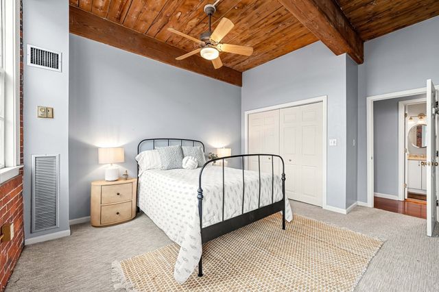 21 Wingate 402, Haverhill, MA 01832