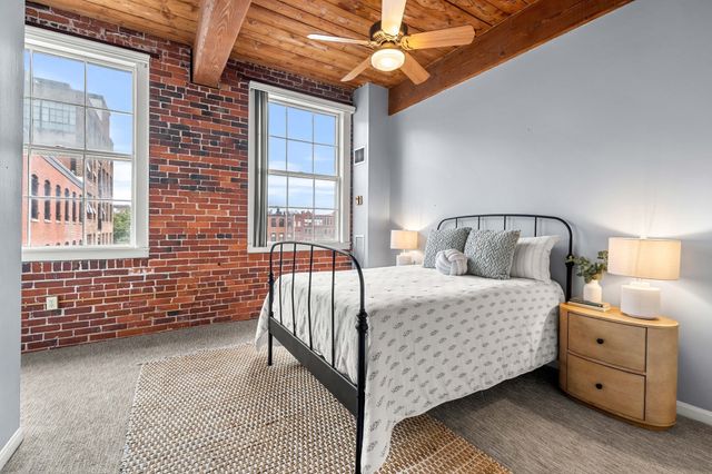 21 Wingate 402, Haverhill, MA 01832