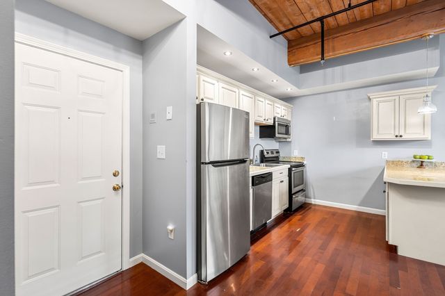 21 Wingate 402, Haverhill, MA 01832