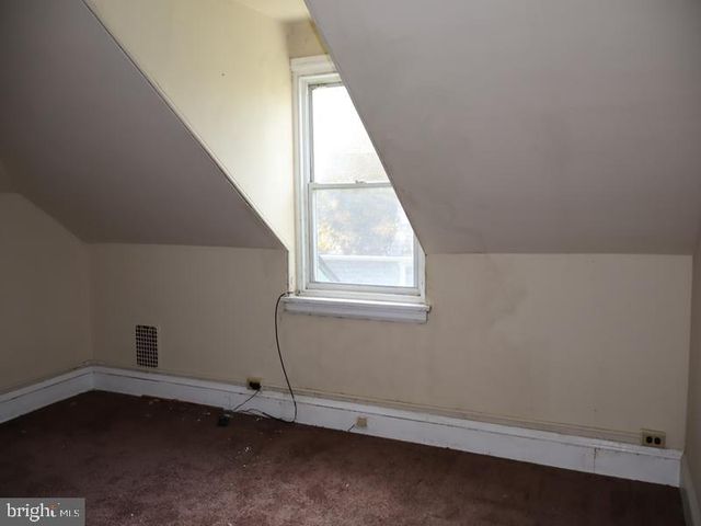 6386 SHERWOOD RD, Philadelphia, PA 19151