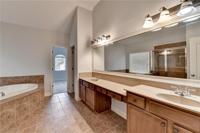 2723 Ivy Bluff Court, Buford, GA 30519