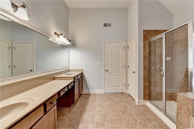 2723 Ivy Bluff Court, Buford, GA 30519