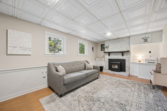 6 Thayer Street, Northborough, MA 01532