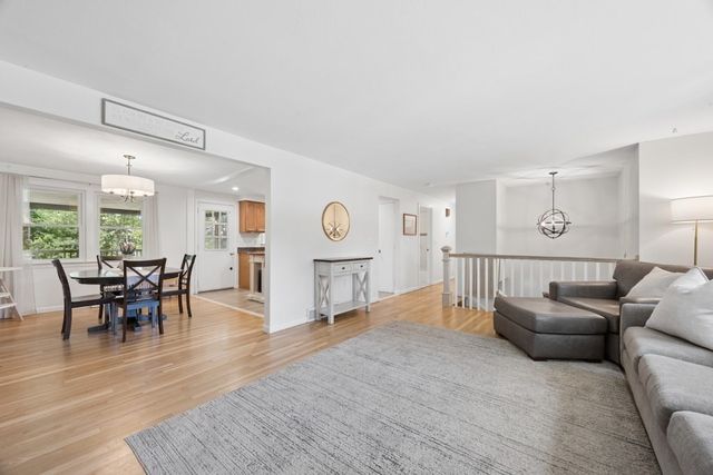 6 Thayer Street, Northborough, MA 01532