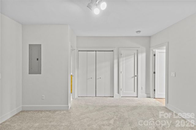 420 Queens Road 7, Charlotte, NC 28207
