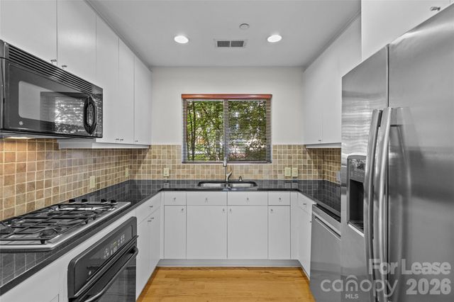 420 Queens Road 7, Charlotte, NC 28207