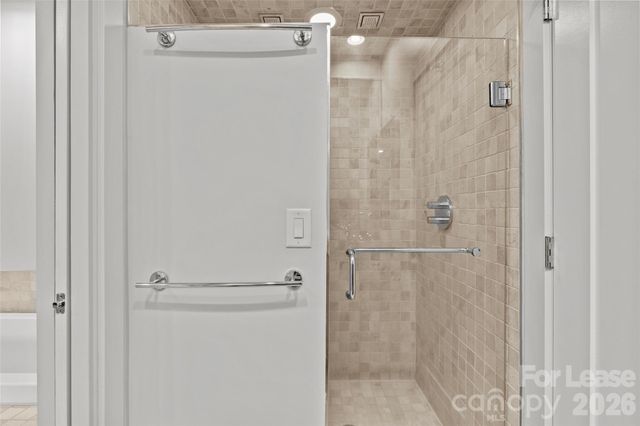 420 Queens Road 7, Charlotte, NC 28207