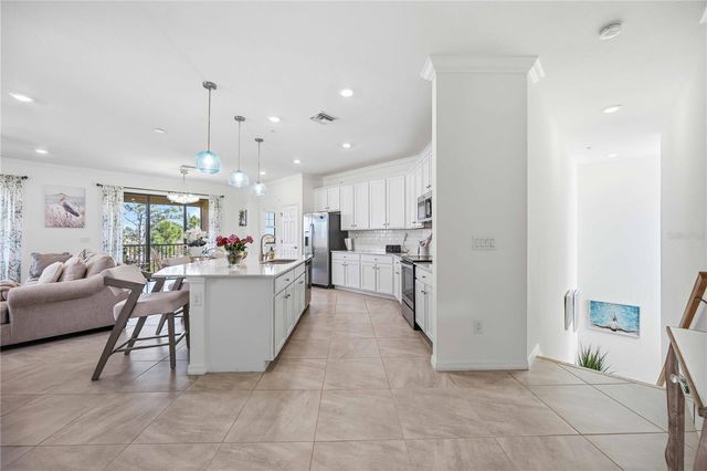 10039 CROOKED CREEK DRIVE 201, Venice, FL 34293