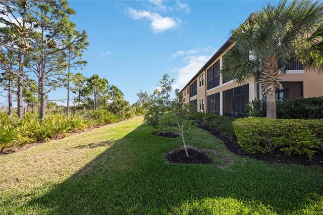 10039 CROOKED CREEK DRIVE 201, Venice, FL 34293