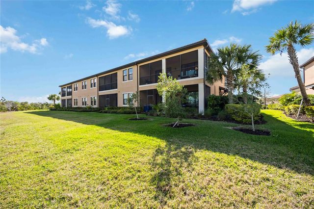 10039 CROOKED CREEK DRIVE 201, Venice, FL 34293