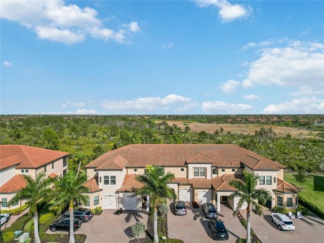 10039 CROOKED CREEK DRIVE 201, Venice, FL 34293