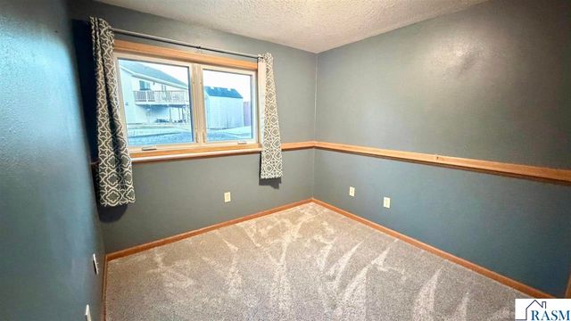 105 Swan Lane, Mankato, MN 56001