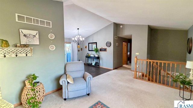 105 Swan Lane, Mankato, MN 56001