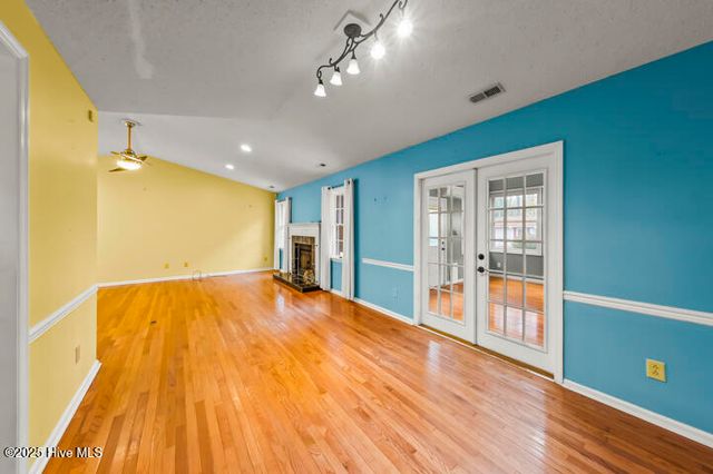 9314 Doris Drive, Oriental, NC 28571