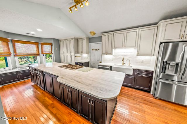 9314 Doris Drive, Oriental, NC 28571