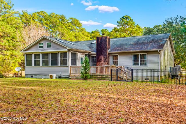 9314 Doris Drive, Oriental, NC 28571