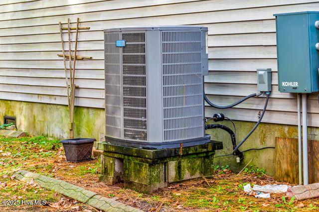 9314 Doris Drive, Oriental, NC 28571