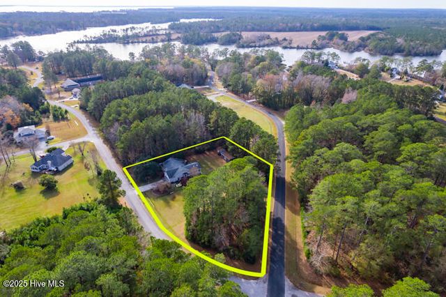 9314 Doris Drive, Oriental, NC 28571