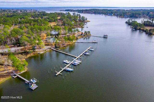 9314 Doris Drive, Oriental, NC 28571