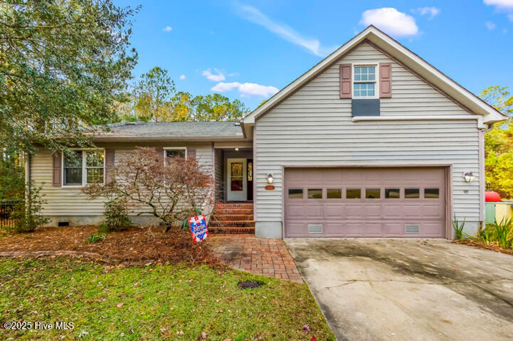9314 Doris Drive, Oriental, NC 28571
