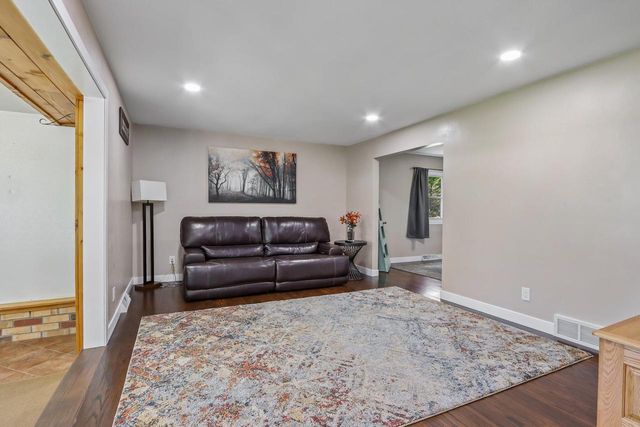 10780 S 92nd STREET, Franklin, WI 53132