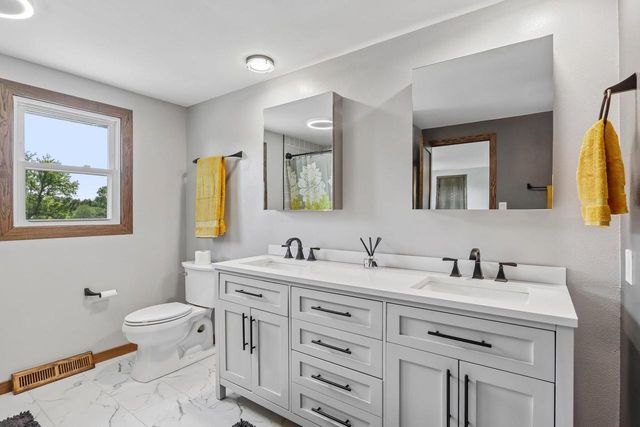 10780 S 92nd STREET, Franklin, WI 53132