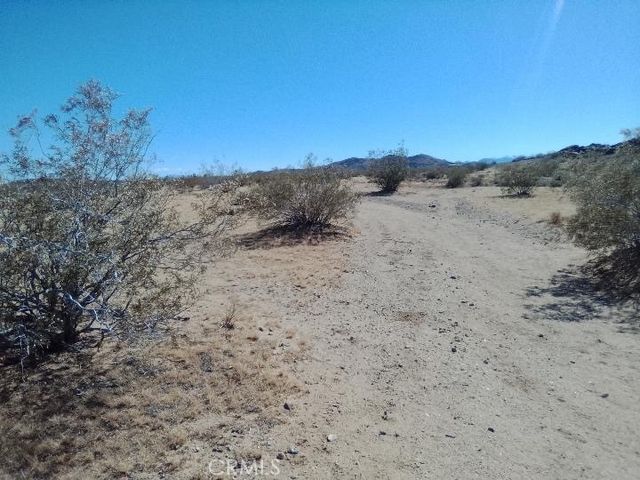 60820 Summers, Landers, CA 92285