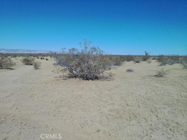 60820 Summers, Landers, CA 92285