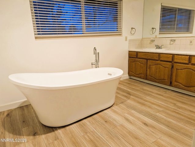 2390 Barnes Circle, Reno, NV 89509