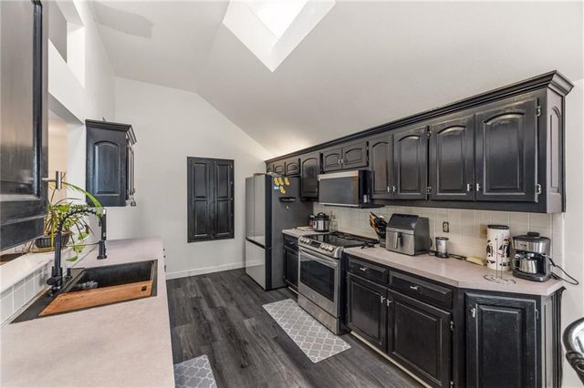 5031 W 120th Place, Overland Park, KS 66209