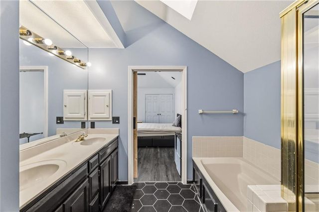 5031 W 120th Place, Overland Park, KS 66209