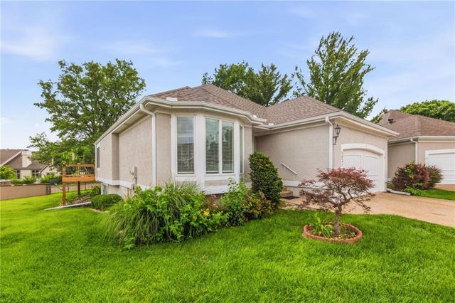5031 W 120th Place, Overland Park, KS 66209