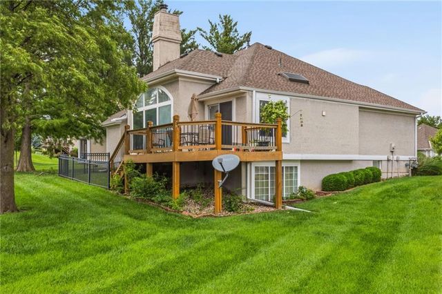 5031 W 120th Place, Overland Park, KS 66209
