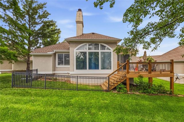 5031 W 120th Place, Overland Park, KS 66209