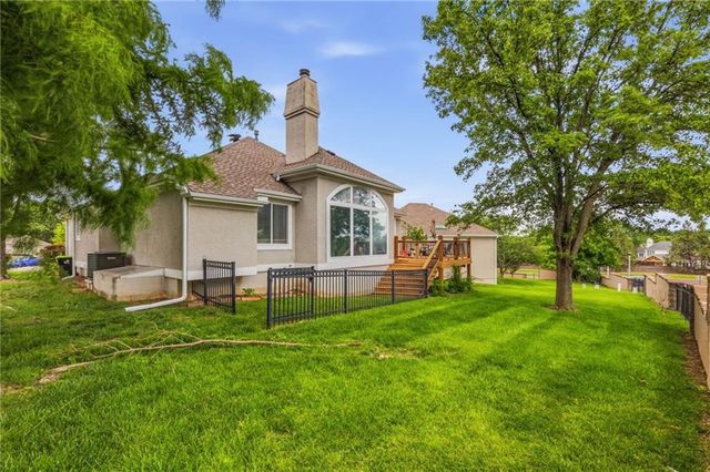 5031 W 120th Place, Overland Park, KS 66209