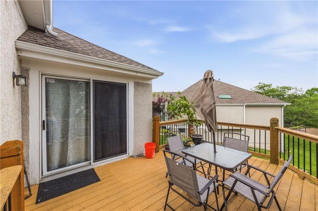 5031 W 120th Place, Overland Park, KS 66209