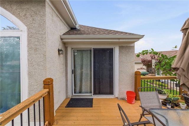 5031 W 120th Place, Overland Park, KS 66209