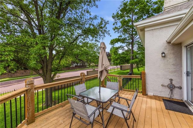 5031 W 120th Place, Overland Park, KS 66209