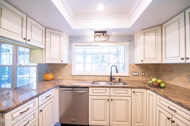 4726 Sutton Place, Toledo, OH 43623